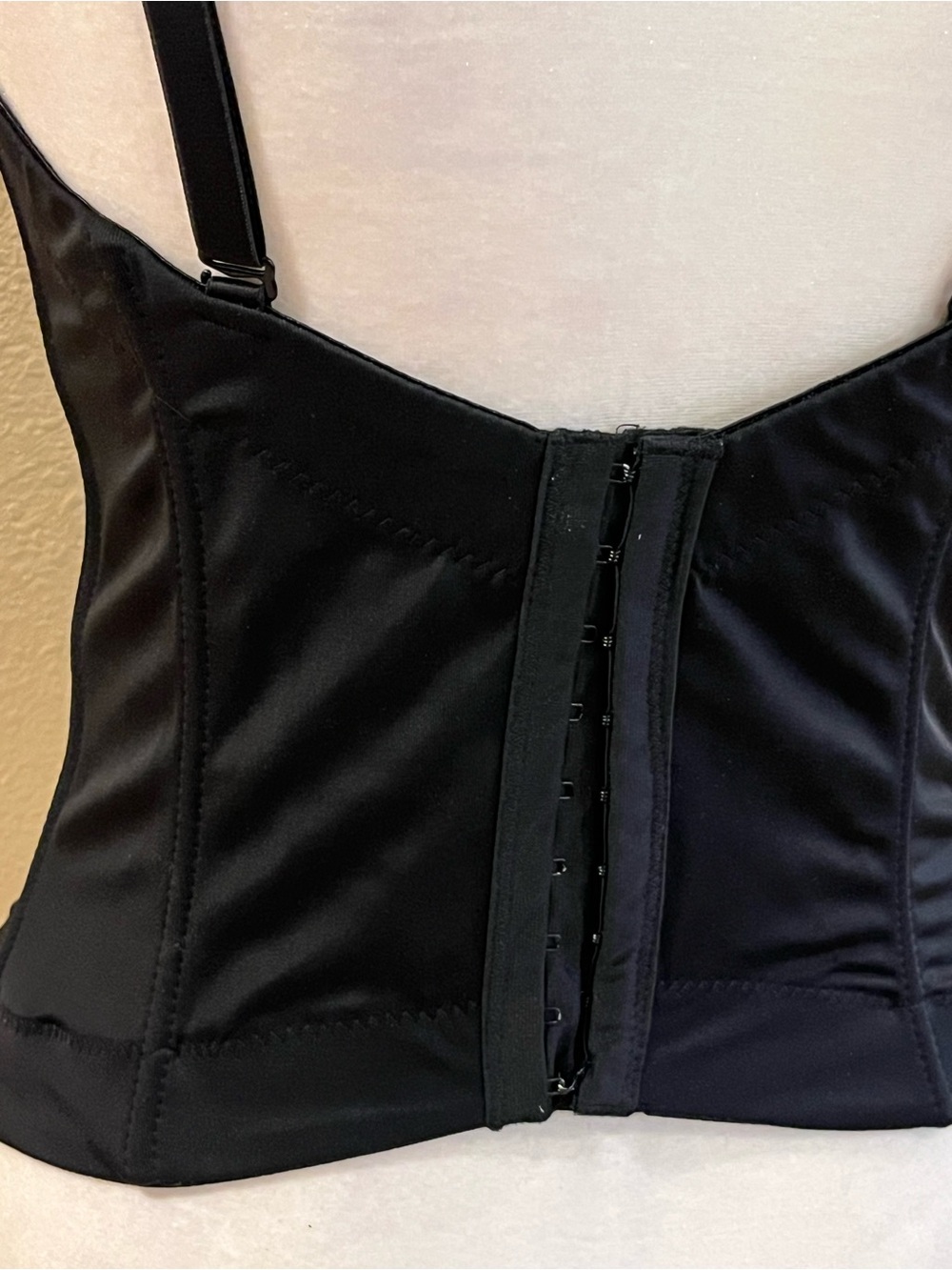 Nicole Miller body shaper corset bustier. Padded bra, vertical wiring. Black 38C - Picture 5 of 14